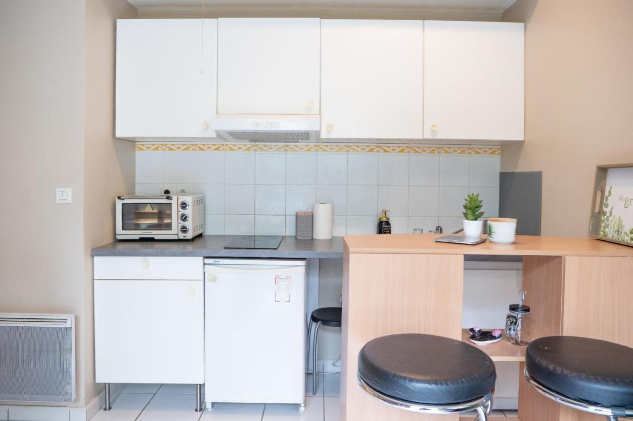 Apartmán Charming Studio Near Jean Mace Lyon Exteriér fotografie